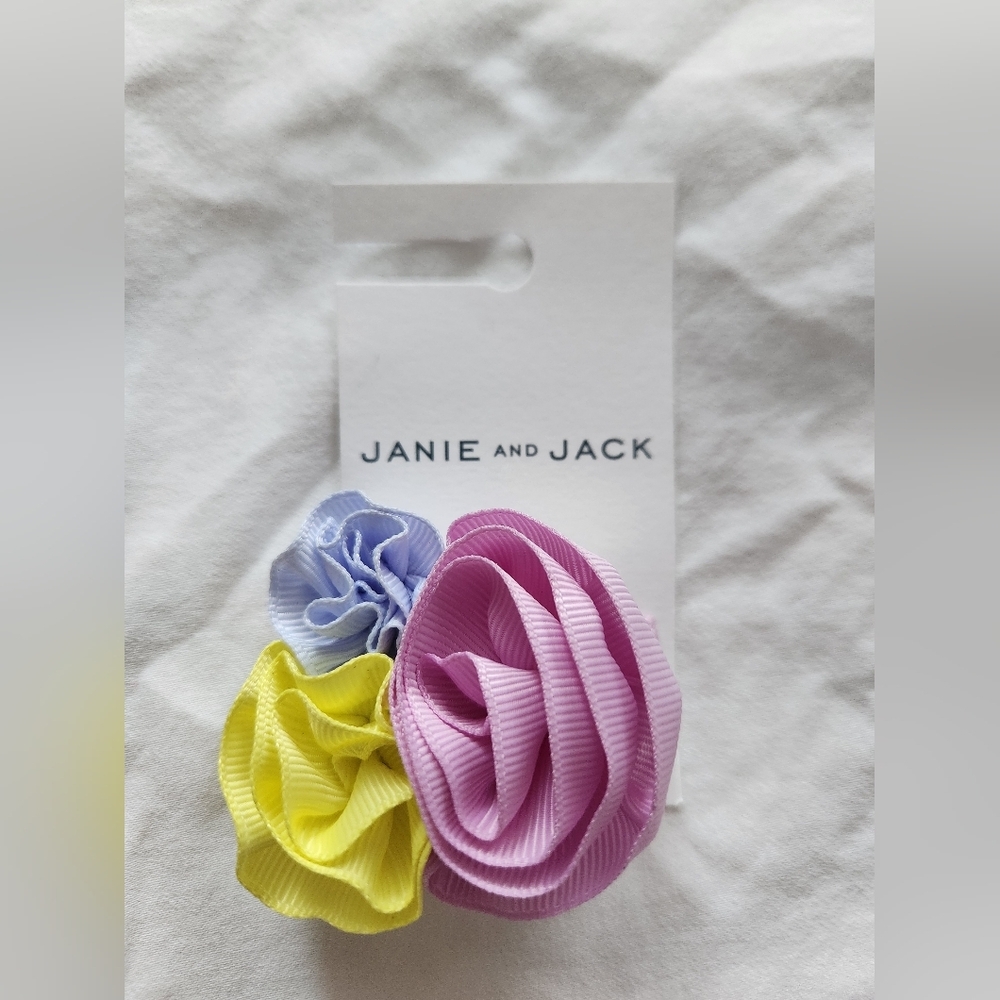 Janie and Jack Triple Flower Clip